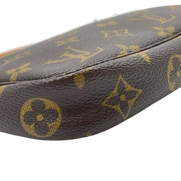 LOUIS VUITTON Pochette Accessoires Pouch Monogram Canvas - Picture 7 of 12